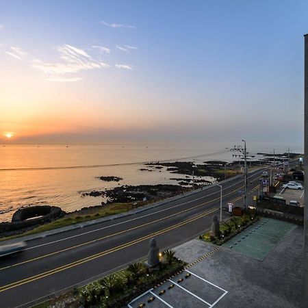 Hotel Mer Bleue Чечжу Екстер'єр фото
