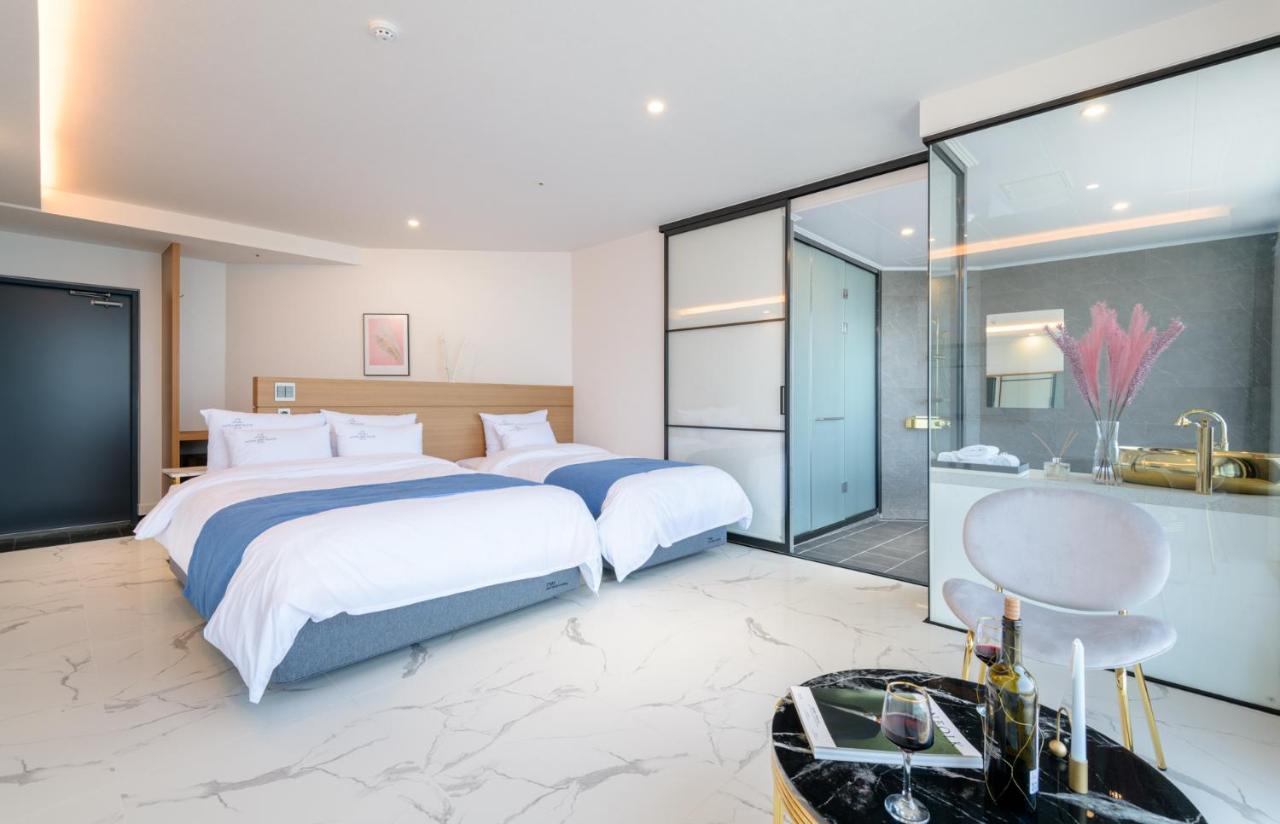 Hotel Mer Bleue Чечжу Екстер'єр фото